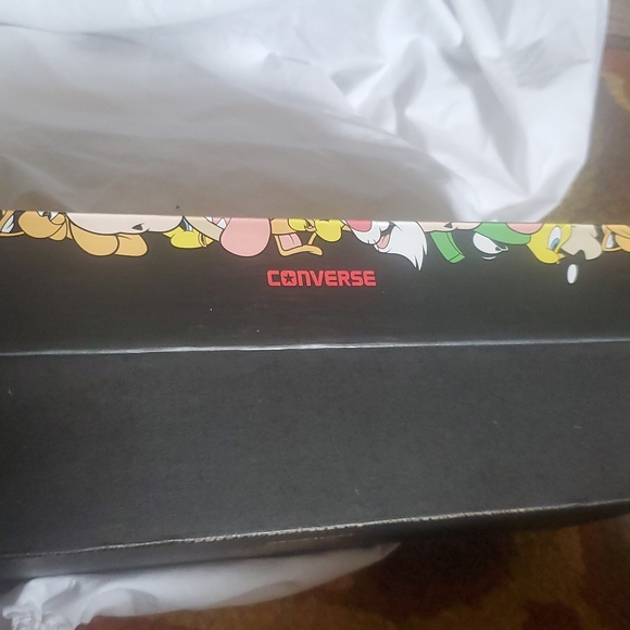 BNWT: New Converse w/original box - Picture 3 of 8